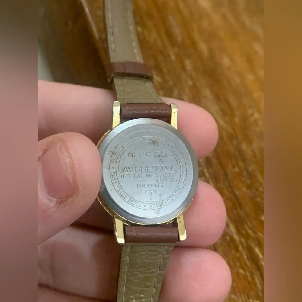 Vintage Acqua Indiglo Analog Watch Gold Tone WR30M - Not Tested‎